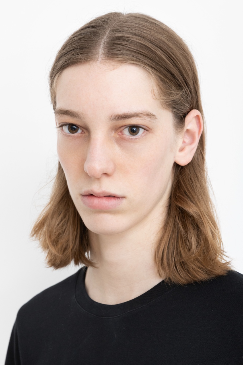 noé M