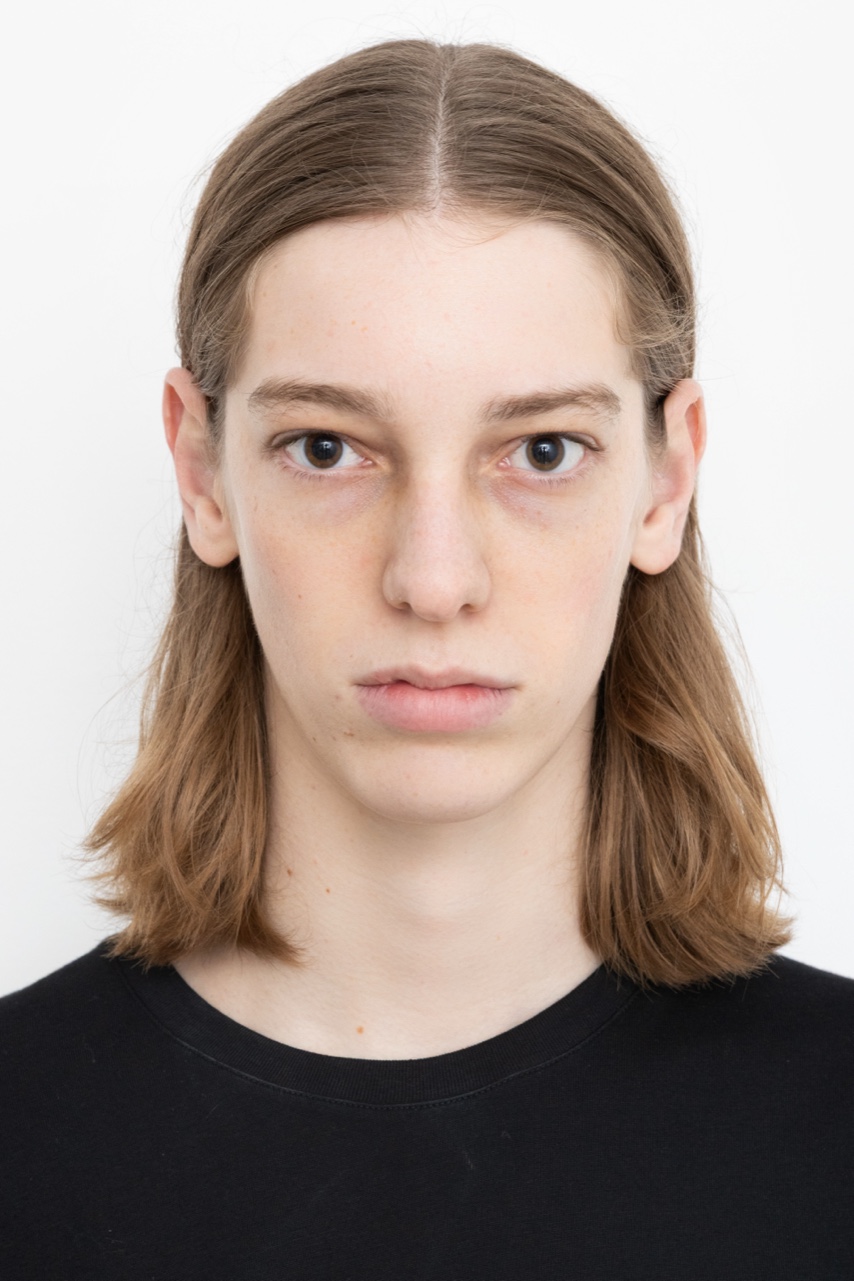 noé M